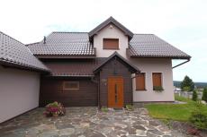 Povrchová úprava PREMIUM od Lindabu: dopřejte své střeše to nejlepší a na ploše 200 m2 ušetřete 12 tisíc korun