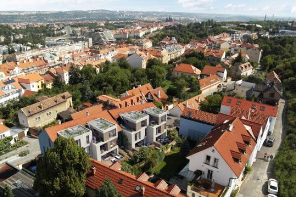 Vyčištěním a vyklizením parcel odstartovala výstavba Truhlárny