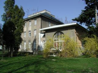 Hurá dovnitř? Aneb jiný pohled na architekturu kolem nás