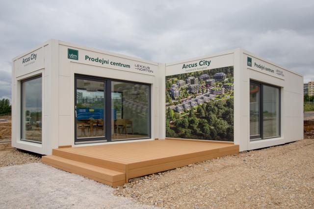 V projektu Arcus City je otevřeno nové prodejní centrum V projektu Arcus City je otevřeno nové prodejní centrum